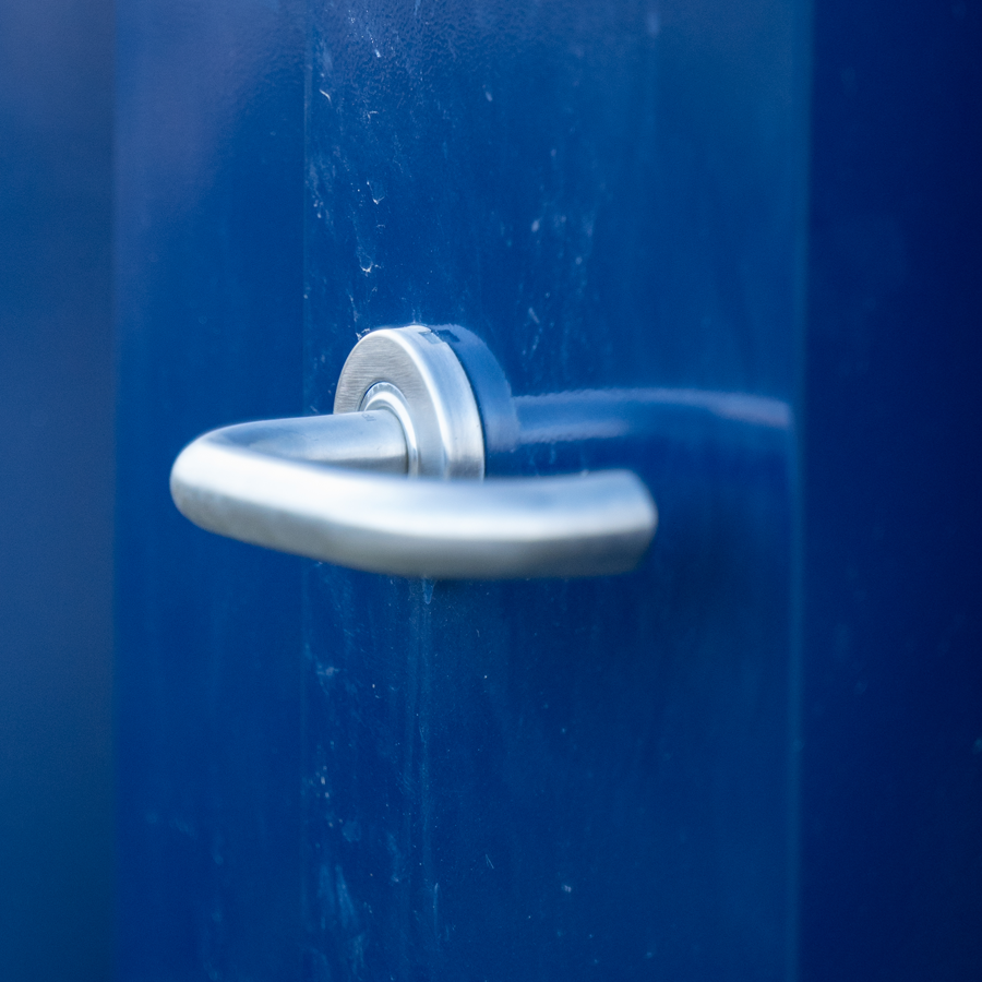 Contenedor FOCO azul acero 2 x 2 m – Puerta doble - Imagen 2